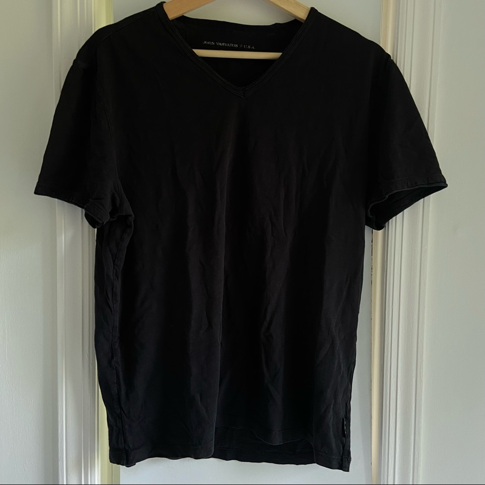 John Varvatos t shirt size L